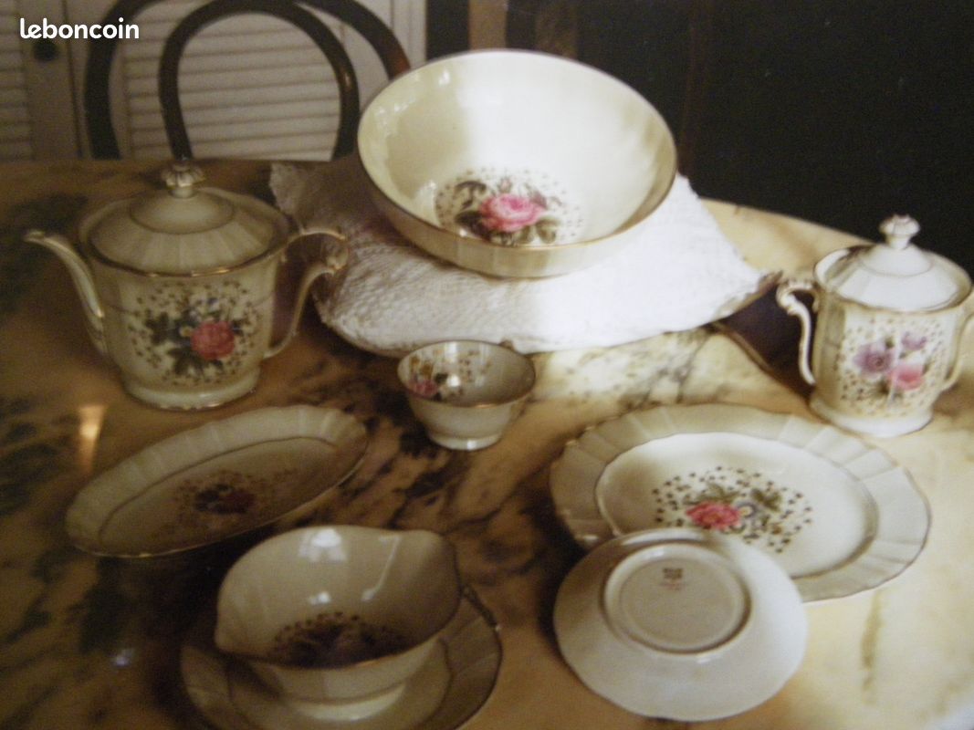 Service en porcelaine de Limoges "Bernardaud" début 1900 - 1