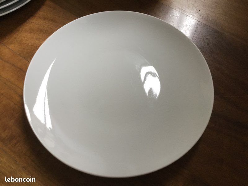 Assiette porcelaine blanche Guy Degrenne - 20 cm diamètre - 1