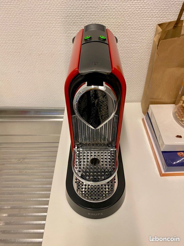 Machine à café Nespresso Citiz - 1