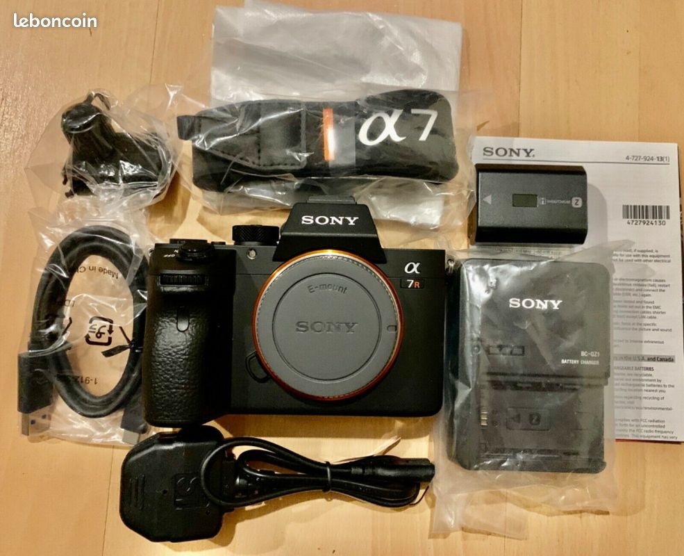 Appareil photo numérique Sony Alpha 7R III 42,4 MP - (boîtier uniquement) - 1