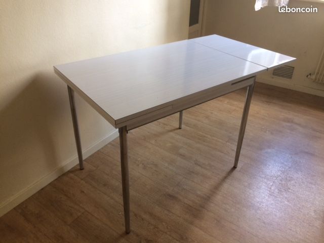 Table formica - 1