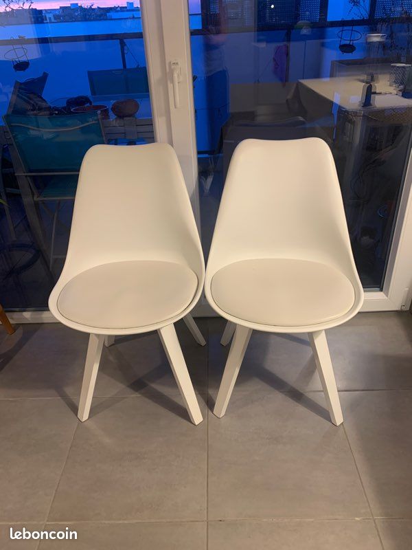 Chaises blanches scandinave fly - 1