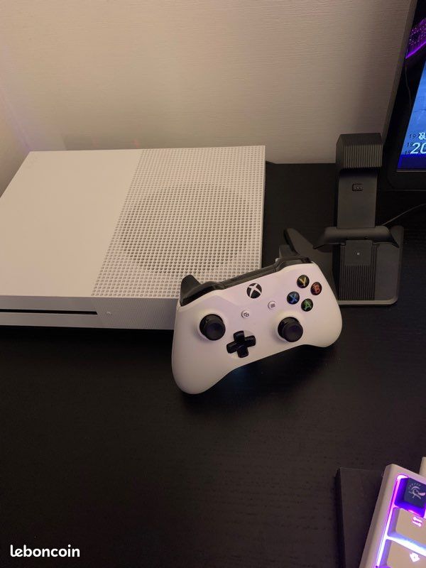 Xbox one S 1to - 1