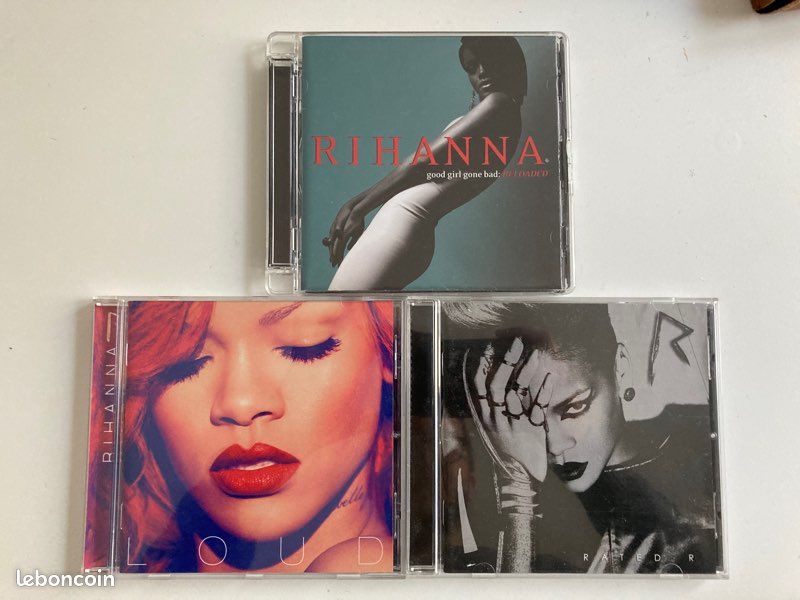 3 CD de Rihanna - 1