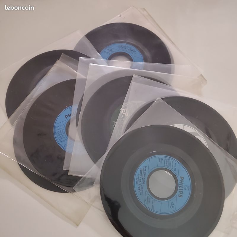 Lot de 12 Vinyles Johnny Hallyday sans pochette - 1