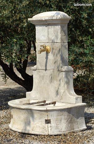 Fontaine en pierre reconstituee neuve - 1