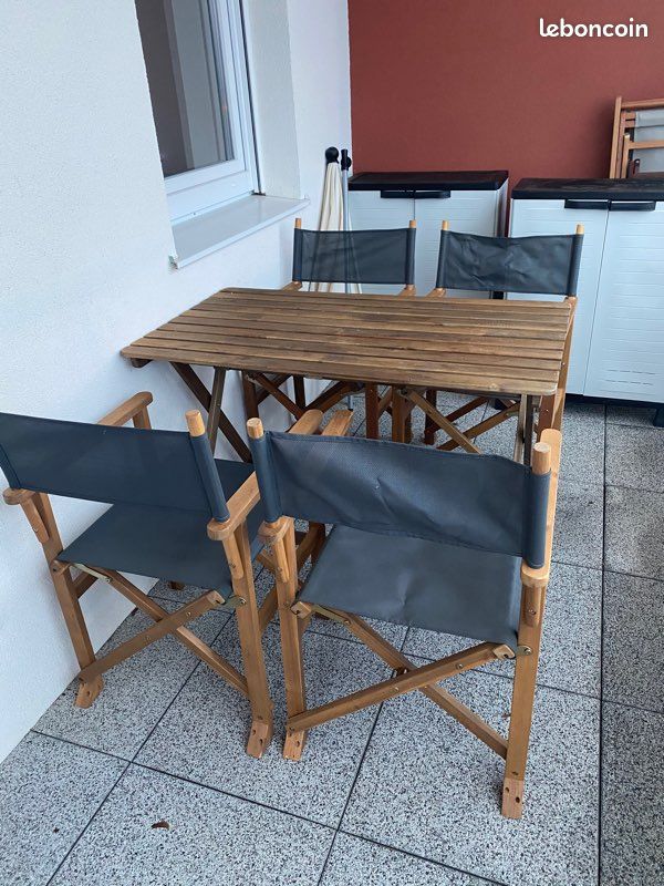 Table et chaises de terrasse - 1