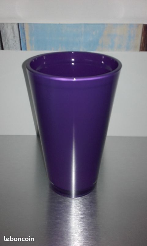 Vase en verre violet - 1