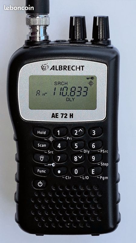 Scanner VHF portatif - 1