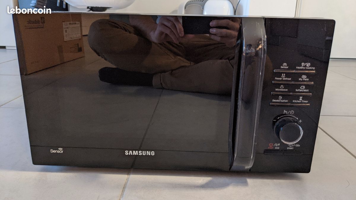 Micro ondes Samsung 23l comme neuf - 1