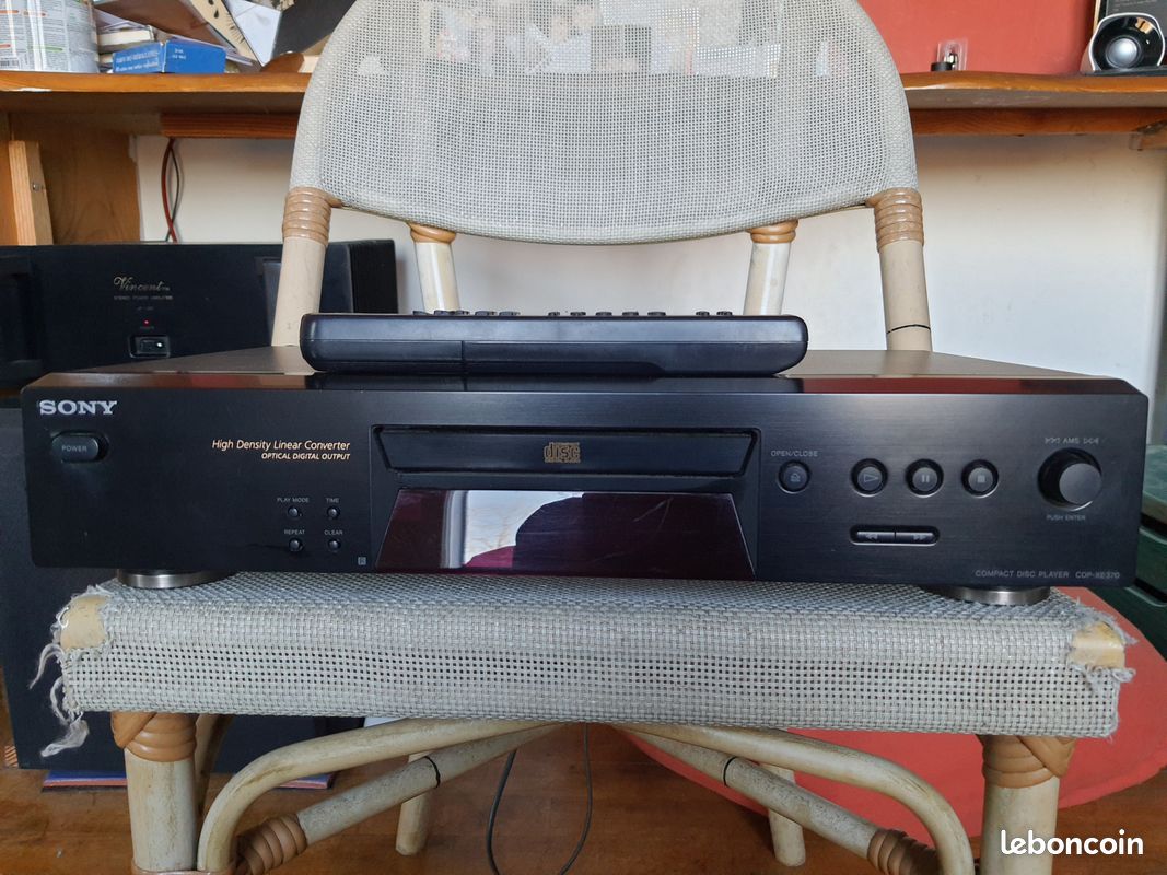Lecteur CD Sony CDP-XE370 - 1